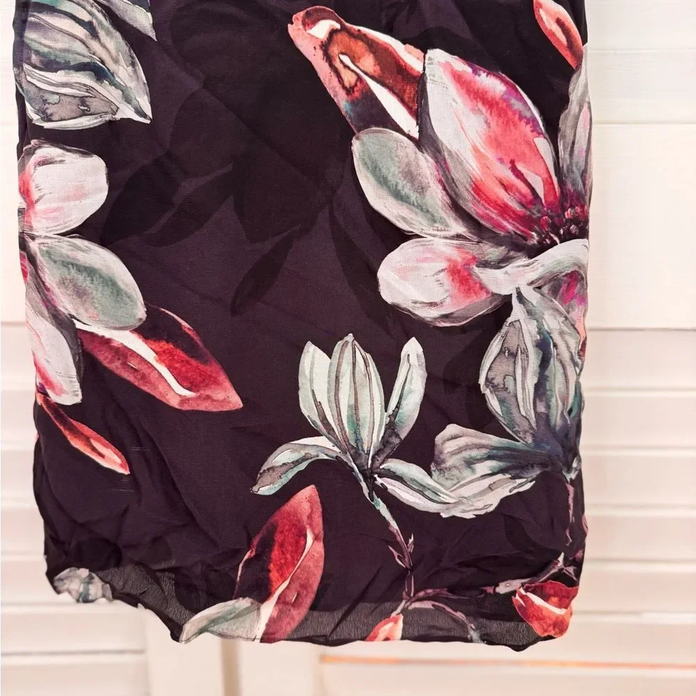 Karen Millen The Atelier 100% Silk Camisole in Floral Black - Picture 4 of 4